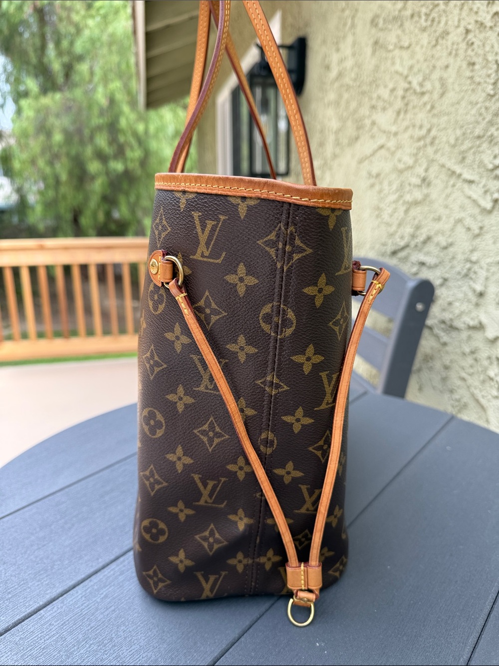 🔥 Authentic Louis Vuitton Limited Edition Pink V Neverfull MM with Pouch COA - Picture 5 of 17